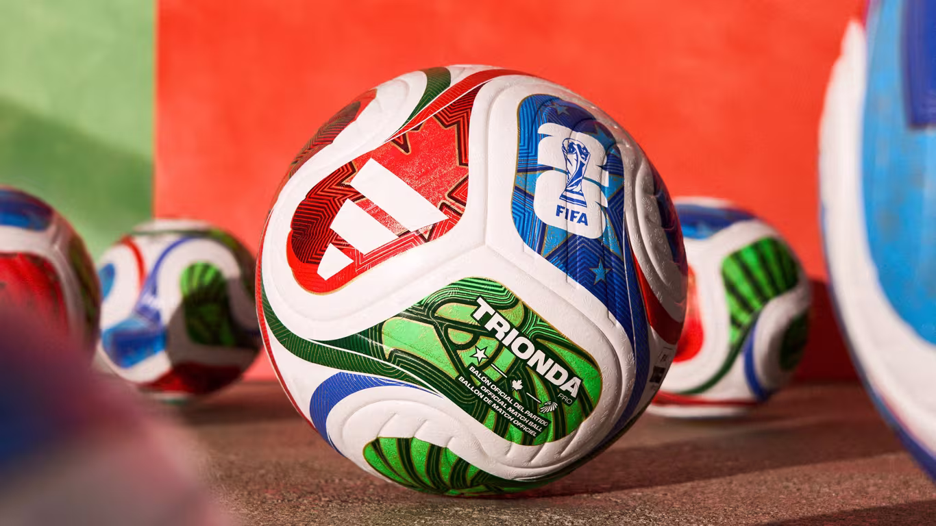 Mondial 2026 : TRIONDA, le ballon connecté qui révolutionne l’arbitrage avec un capteur 500 Hz