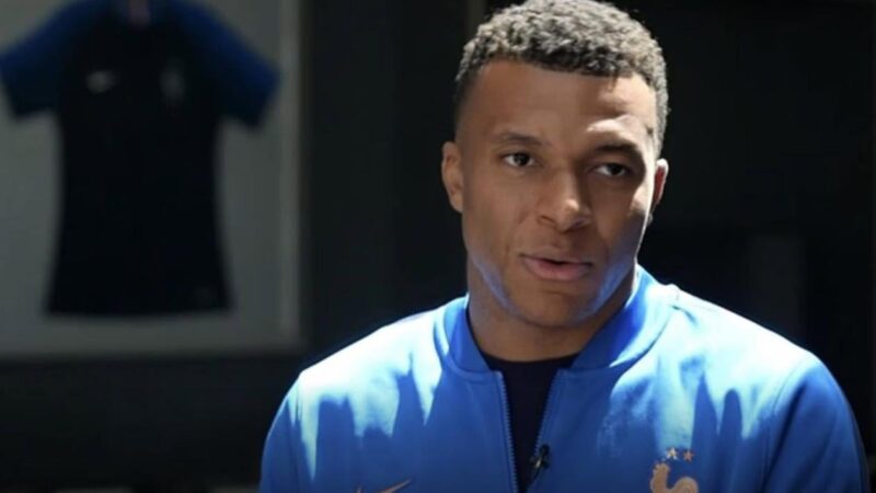 Mbappé joue la partition : une célébration à la flûte en cas de but contre le Sénégal
