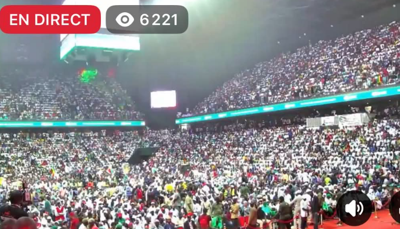 Dakar Arena : Suivez le Meeting d’investiture d’Ousmane Sonko avec Pastef les Patriotes