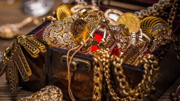 Bijoux en or disparus à Saly Portudal : la femme de ménage passe aux aveux…