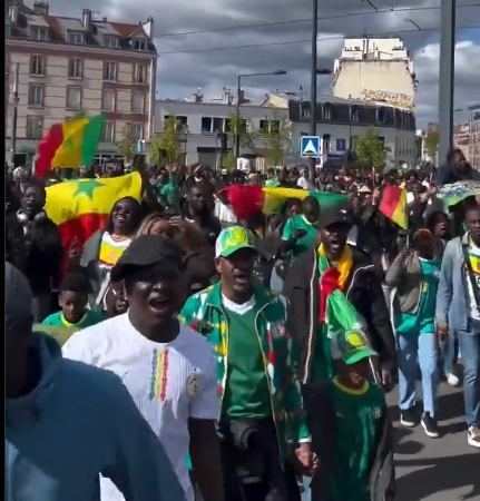 « Olisé, qu’est-ce que tu veux ? » : Les supporters sénégalais défient déjà les Bleus (Vidéo)