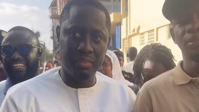 Couvre-feu nocturne pour Pape Malick Ndour : la Chambre d&rsquo;accusation financière ordonne le bracelet électronique