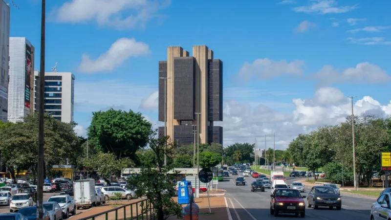 BCEAO et BEAC : le choix délicat entre crédit et réserves face à la BCE