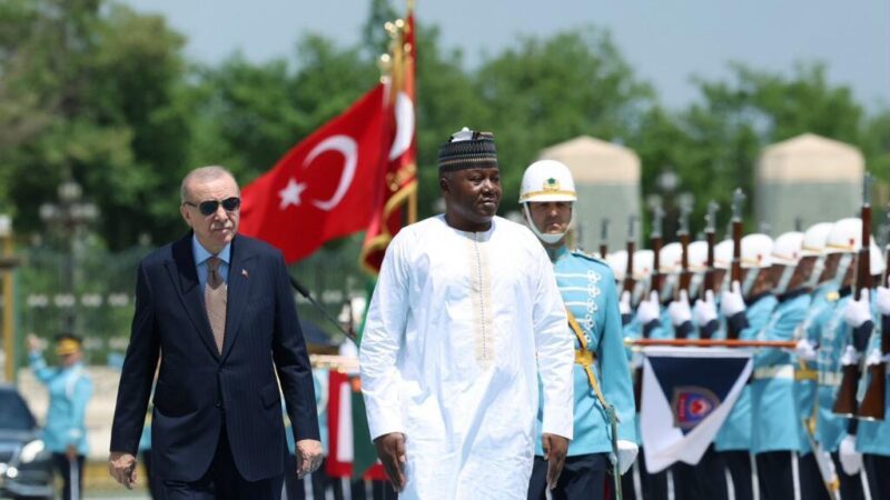 Première visite hors d&rsquo;Afrique du président Tiani : la Turquie et le Niger renforcent leur partenariat militaire