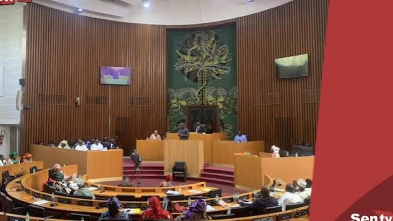 Révision constitutionnelle : Abdou Aziz Diop dénonce un « désordre institutionnel » et un télescopage entre Diomaye et Sonko