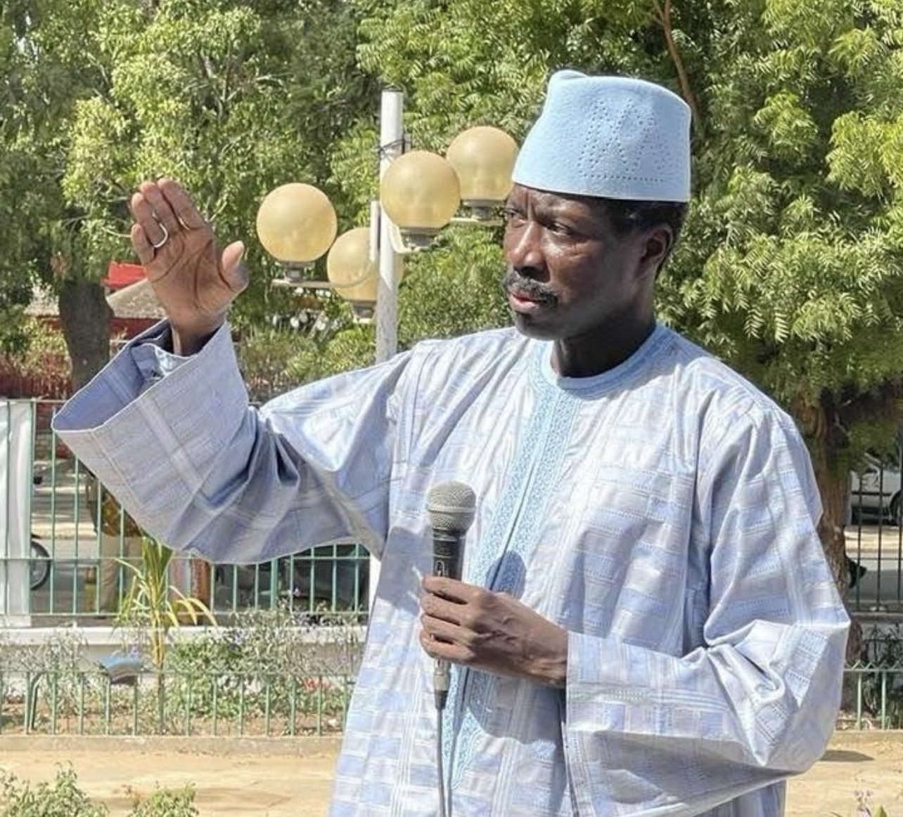 Talla Sylla dénonce la « trahison des clercs » et appelle à attendre le peuple