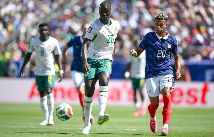Pape Gueye regrette la défaite des Lions face à la France : « On a regardé cette équipe dans les yeux »
