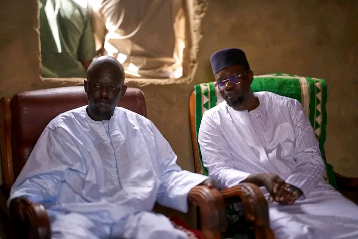 Touba Fall : Ousmane Sonko présente ses condoléances aux familles des quatre enfants décédés
