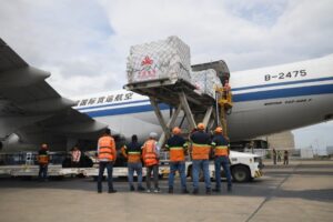 L’entraide par-delà les océans : le premier lot de matériel de secours chinois pour le Venezuela est arrivé à Caracas
