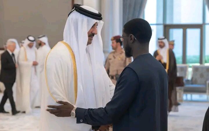 Doha : Diomaye Faye présente les condoléances du Sénégal à l&rsquo;Émir du Qatar
