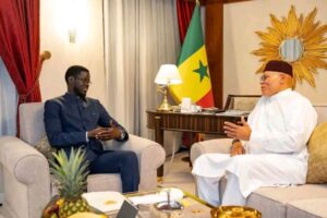 Doha : Bassirou Diomaye Faye échange avec Karim Wade