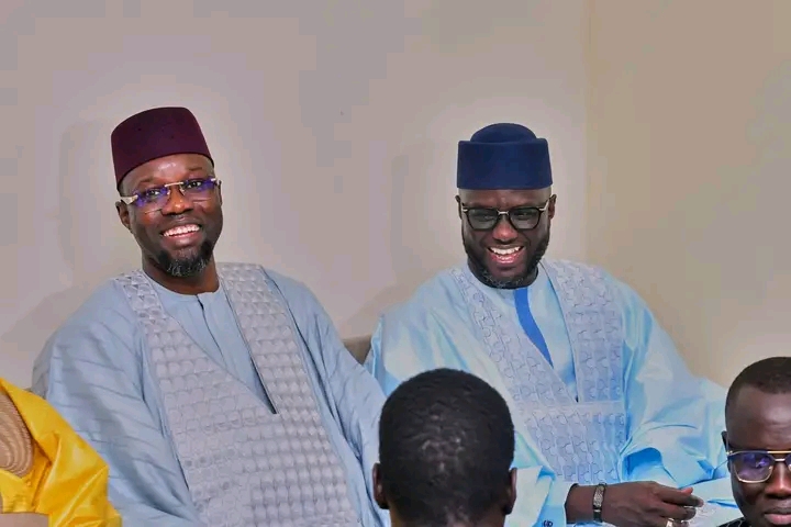 Magal de Mbacké Barry : Ousmane Sonko et El Malick Ndiaye prennent part à la célébration religieuse