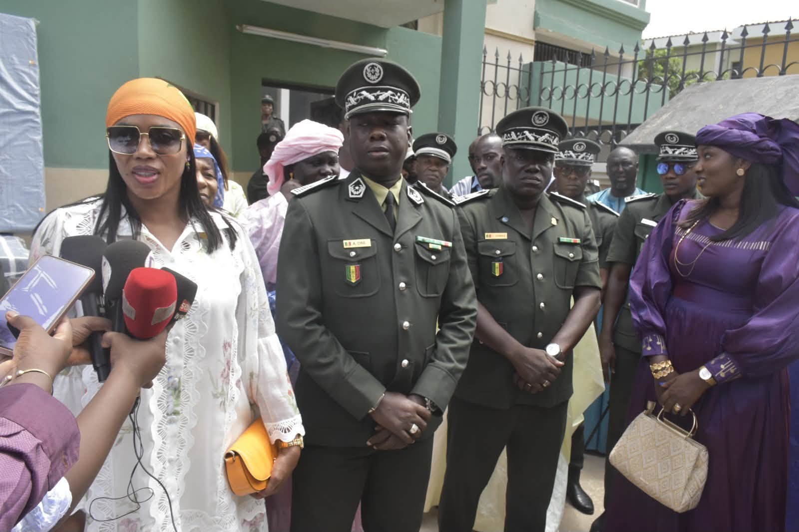 Soutien aux détenus : Le geste fort de Sokhna Aïda Diallo à l’Administration pénitentiaire