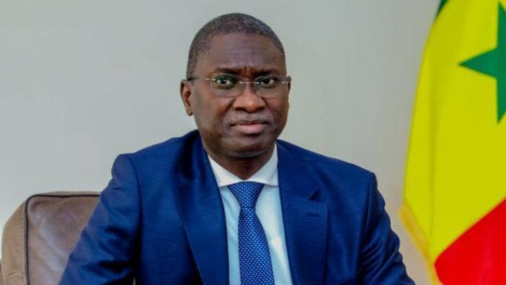 Haute Cour de justice : le procès d&rsquo;Ismaïla Madior Fall renvoyé, son bracelet électronique retiré