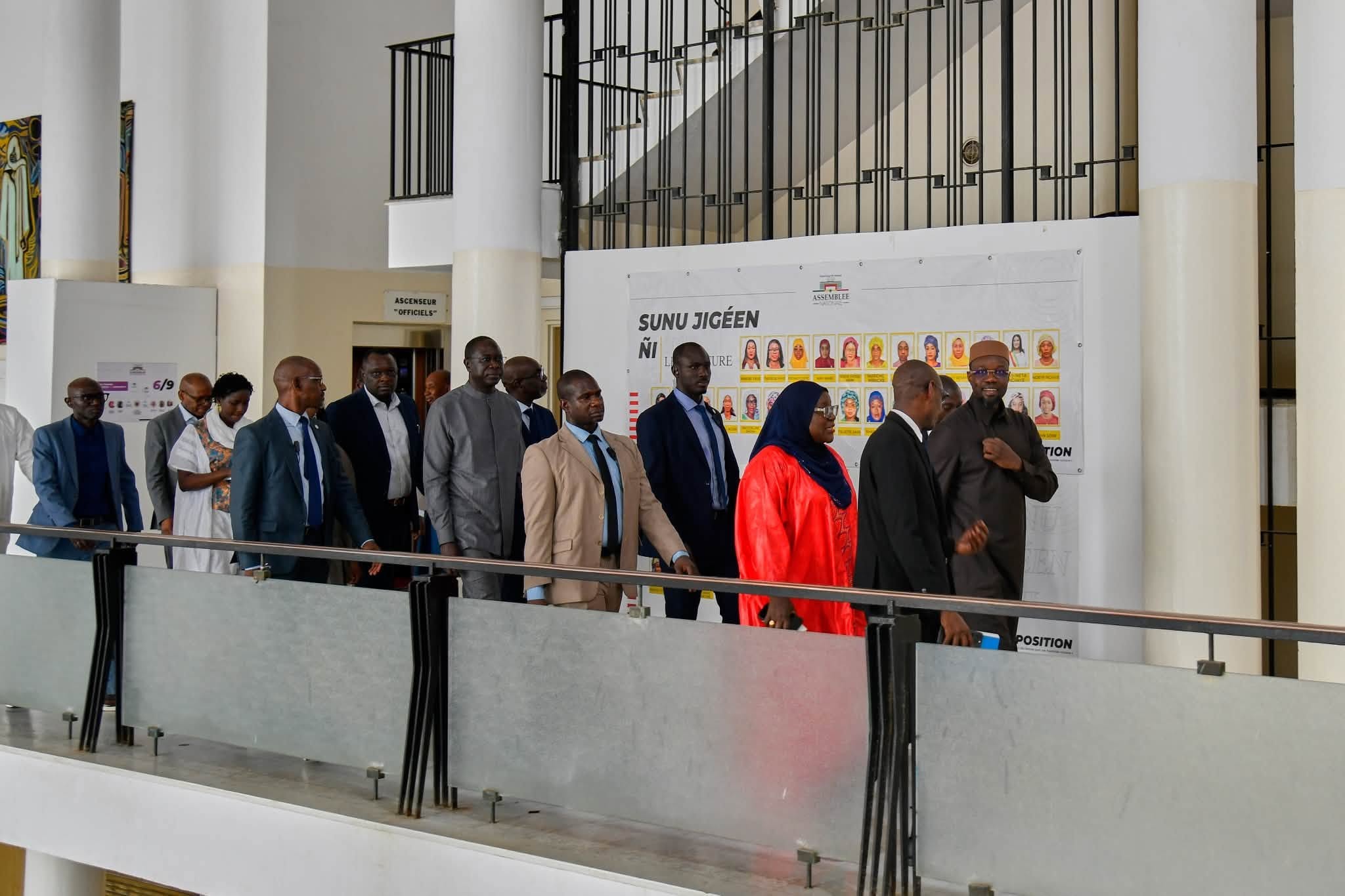 Tournée des services : le Président de l’Assemblée nationale au contact de l’administration parlementaire (photos)