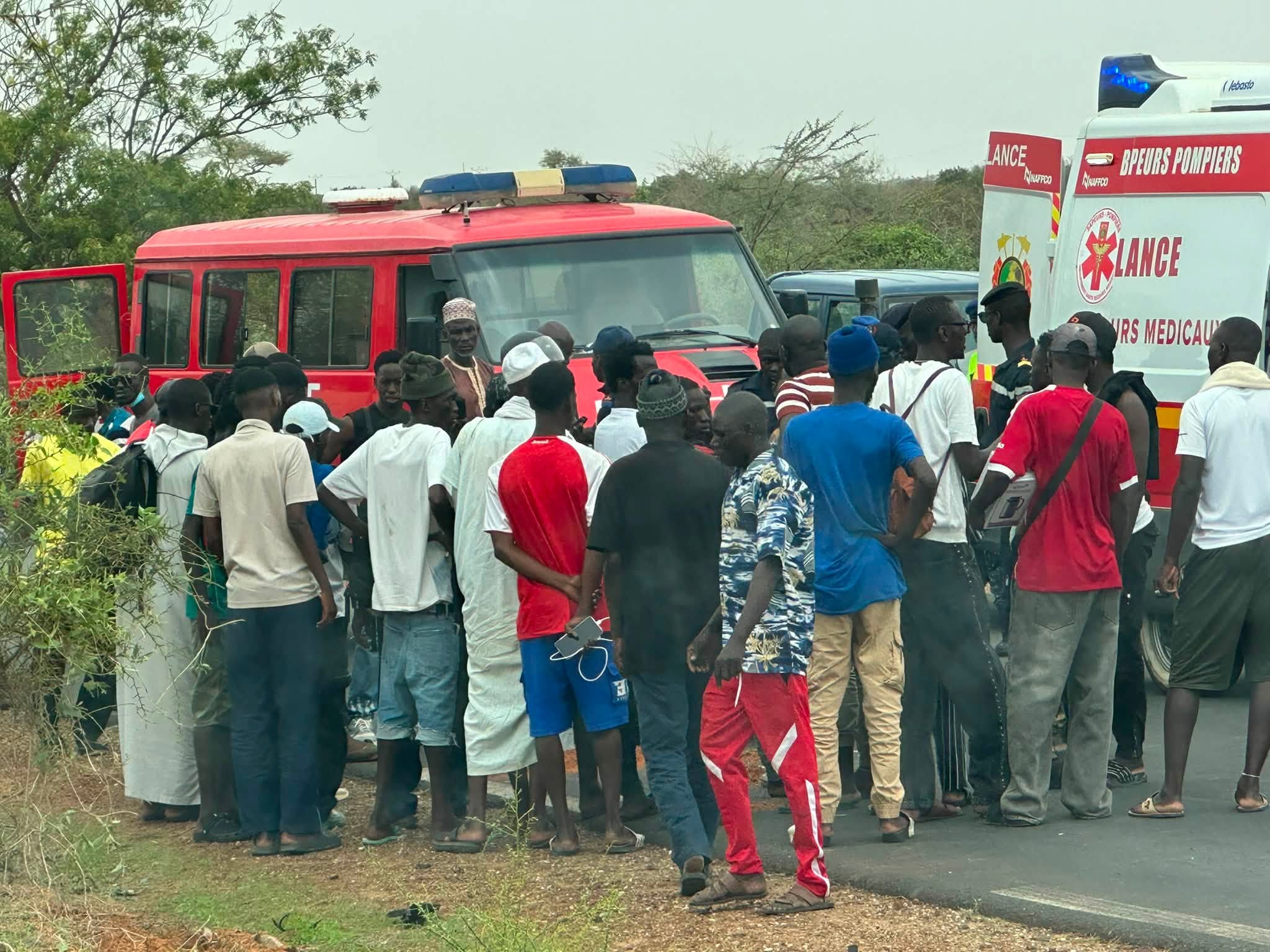Un nouvel accident à Kébémer : un conducteur de Jakarta et son passager écrasés par un camion (photos)