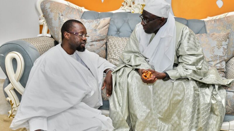 Touba : Ousmane Sonko boucle sa tournée de visites de courtoisie auprès de guides religieux