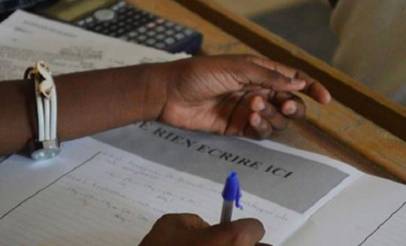 Guédiawaye : un candidat arrêté avec les corrigés du bac dans son téléphone…