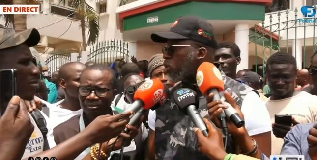 Fadilou Keïta : « Nit meunul  jënd sunu ngor »(vidéo)