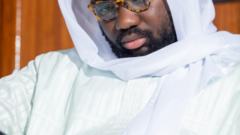 Espagne : Cheikh Ibrahima offre son adiya à la maison de Keur Serigne Touba
