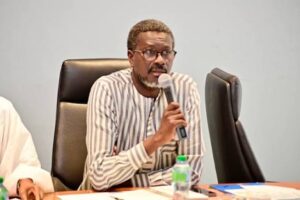 Enseignement supérieur : Pr. Abdoul Aziz Diouf et quatre directeurs claquent la porte de la DGES