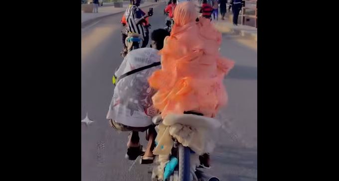 Insécurité routière : regardez l’attitude dangereuse de ce conducteur de Jakarta (vidéo)