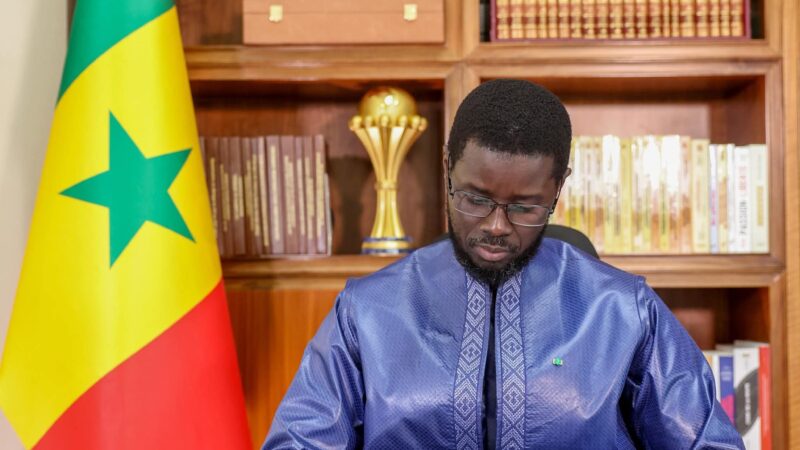 Diomaye Faye procède à un vaste réajustement au sein de la haute administration sénégalaise