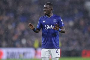 Idrissa Gana Gueye quitte Everton : 236 matchs et un vibrant hommage de David Moyes