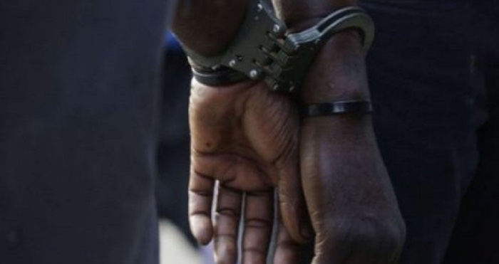 Un faux marabout de 50 ans arrêté à Touba avec un arsenal et ayant tenté de revendre un véhicule volé de l&rsquo;UGB