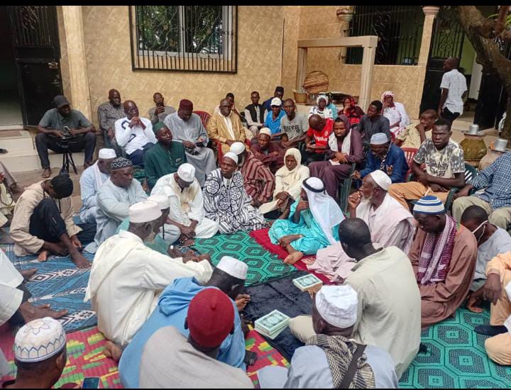 Crise au Parti socialiste : les militants de Tambacounda prient pour Tanor et appellent à l’unité