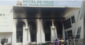 Incendie à la mairie de Touba : les registres d’état civil sauvés, le maire réclame un camp de pompiers