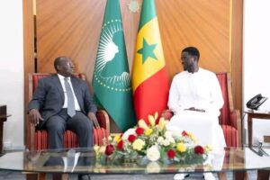 Diomaye Faye reçoit les félicitations d’Ouattara pour la présidence de la CEDEAO