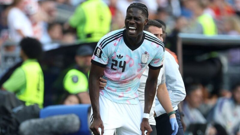 Amadou Onana opéré du genou : environ neuf mois d&rsquo;absence pour le milieu d&rsquo;Aston Villa