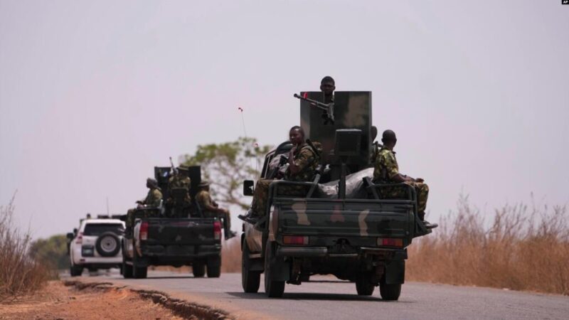Mali : jihadistes et indépendantistes reprennent l&rsquo;offensive, la junte sous pression après les combats à Anéfis