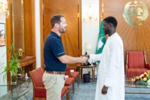 Diomaye et Thomas Pesquet : un symbole d’excellence pour la jeunesse sénégalaise