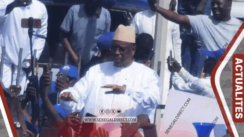 Retour de Macky Sall : l’accueil au tarmac aurait été réduit de 150 à 4 personnes par le protocole
