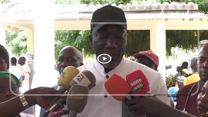 Magal de Touba : le ministre Aliou Gory Diouf remet un lot de matériel de nettoiement pour l’assainissement