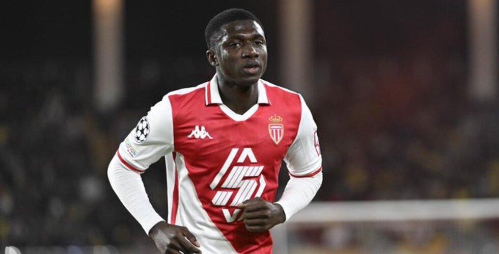 Mercato : Crystal Palace passe à l’offensive pour Lamine Camara