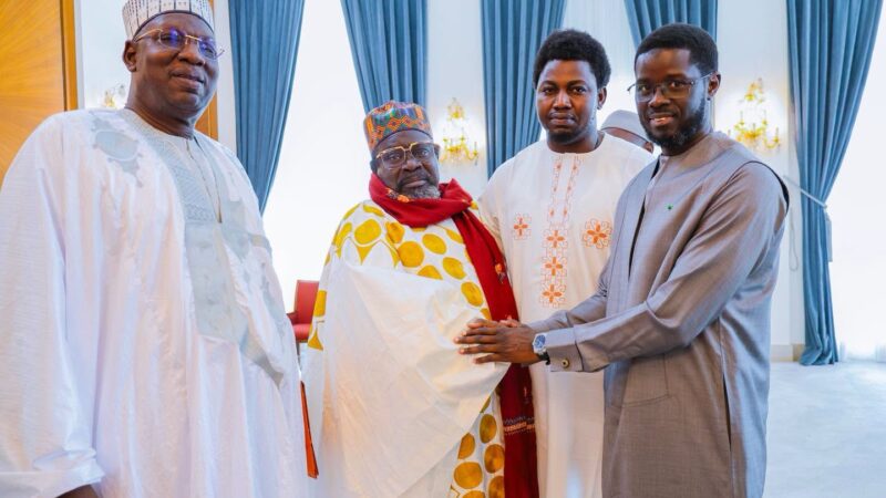 (Photos) Palais: Le Président Diomaye Faye reçoit l&rsquo;Imam Ratib de Médina Baye et réaffirme le soutien de l&rsquo;État aux foyers religieux