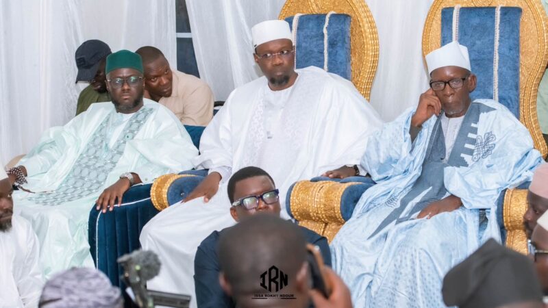 Médina Baye : Ousmane Sonko chez le Khalife Cheikh Mouhamad Mahi Ibrahima Niass (Vidéo)
