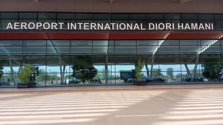 Niger : des tirs et des explosions entendus à Niamey, notamment près de l’aéroport et du palais présidentiel