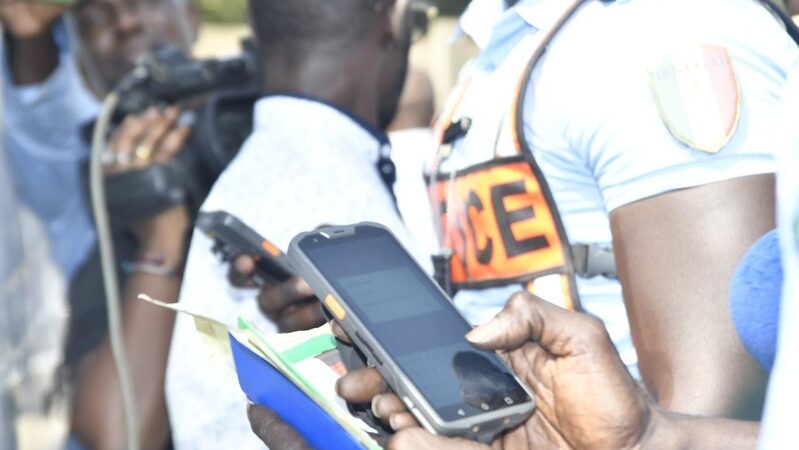 Faux SMS d’amendes : la Police alerte les usagers et traque les escrocs