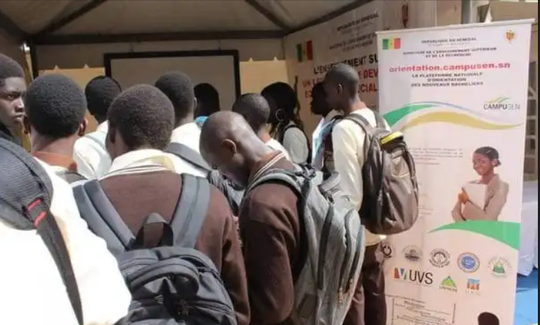 Bac en poche, souris en main : Les bacheliers foncent sur Campusen