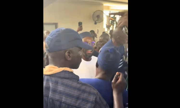 Koki : Ousmane Sonko accueilli par une marée humaine (Vidéo)