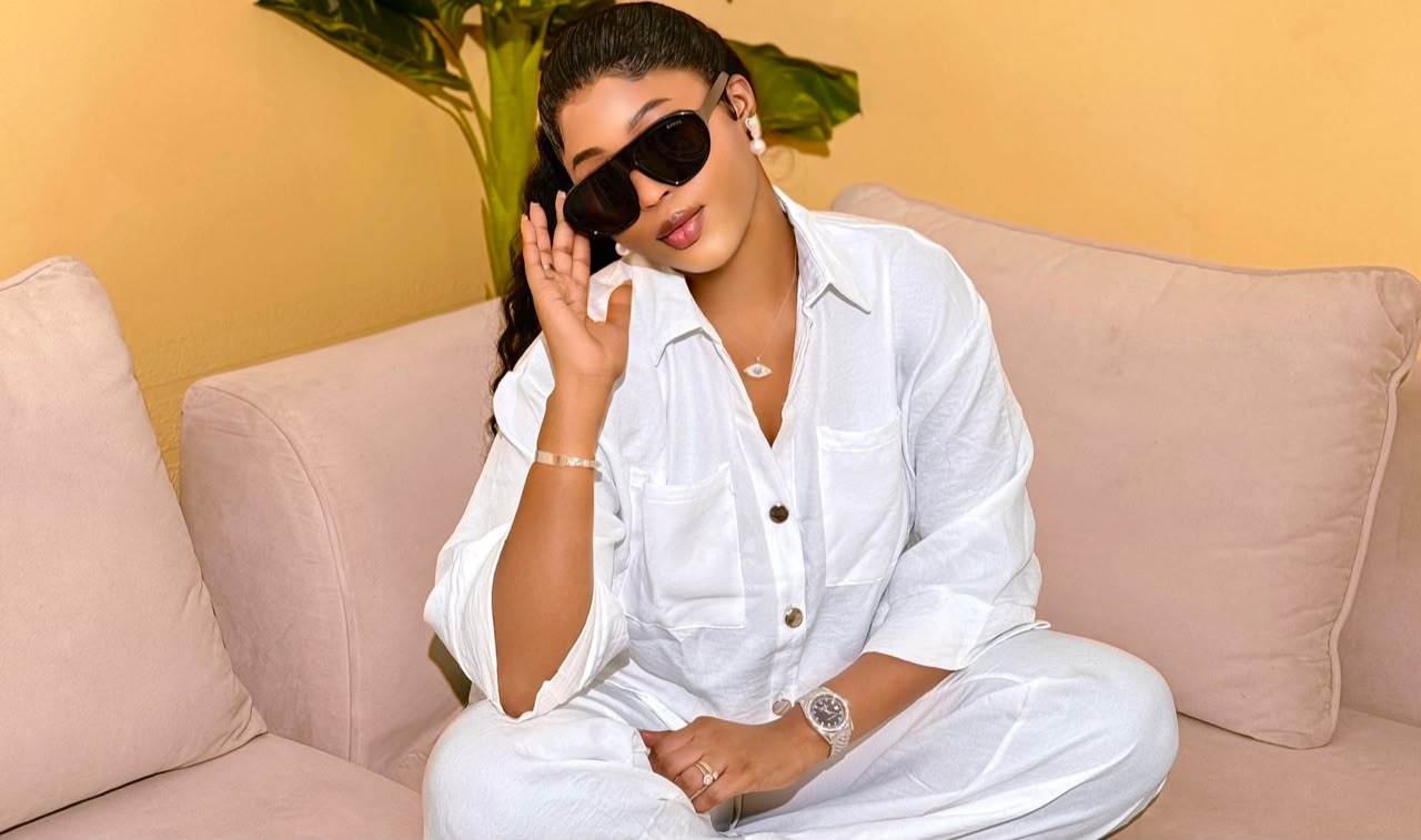 (Photos)- Look décontracté : Shoupa de la TFM dévoile son côté chic et glamour.