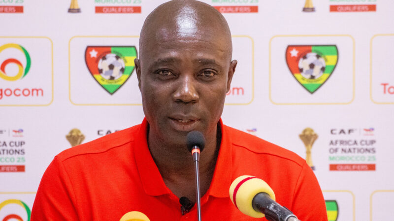 Sénégal – Succession de Pape Thiaw : Le Togolais Daré Nibombé se porte candidat au poste de sélectionneur des Lions