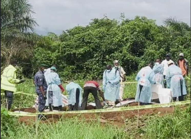 Guinée : Six corps découverts dans une fosse commune , les droits humains exigent la vérité