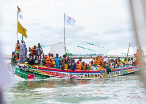 Gamou de Médina Baye 2026 : l’arrivée spectaculaire des pèlerins en pirogues à Kaolack (vidéo)