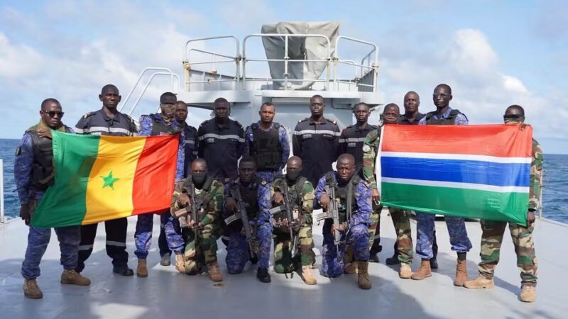 Sécurité maritime : Le Cayor arraisonne trois navires de pêche dans les eaux gambiennes