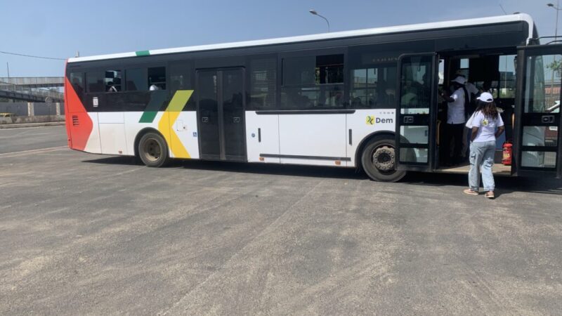 Fortes pluies à Dakar: le réseau Dem Dikk momentanément suspendu